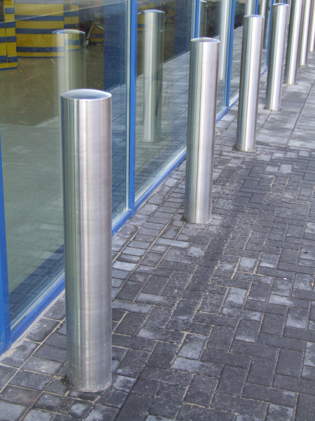 Anti Ram Bollards